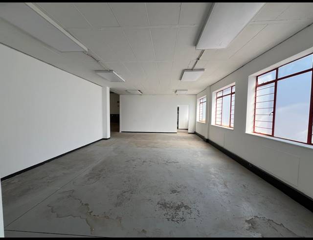 1,153M² WAREHOUSE TO LET IN STRIJDOMPARK